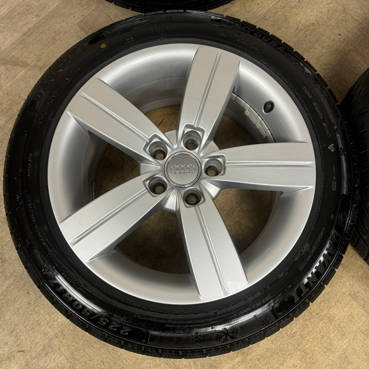 17'' GENUINE AUDI TT MK2 MK3 5 SPOKE WINTER TYRES ALLOY WHEELS ALLOYS