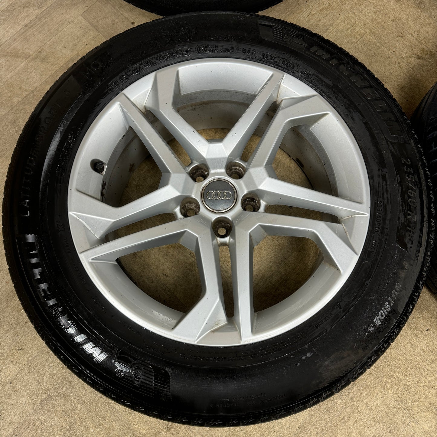 18'' GENUINE AUDI Q5 STAR SPOKE ALLOY WHEELS TYRES ALLOYS