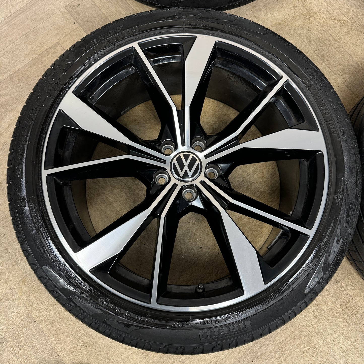 20'' GENUINE VW TIGUAN R LINE MISANO ALLOY WHEELS TYRES ALLOYS