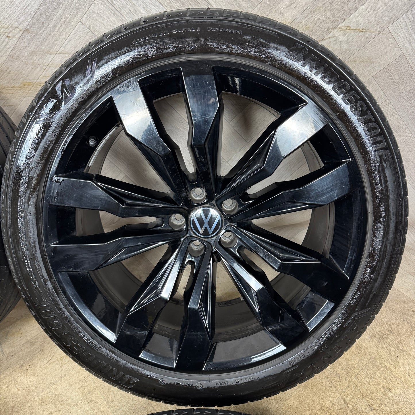 21'' GENUINE VW TOUAREG SUZUKA ALLOY WHEELS ALLOYS TYRES Q7 5X112 760601025L