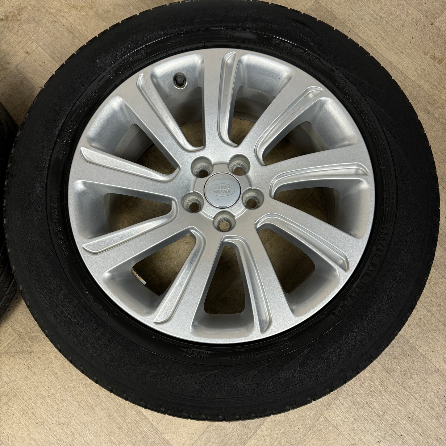 18'' GENUINE LAND ROVER DISCOVERY SPORT RANGE EVOQUE ALLOY WHEELS TYRES