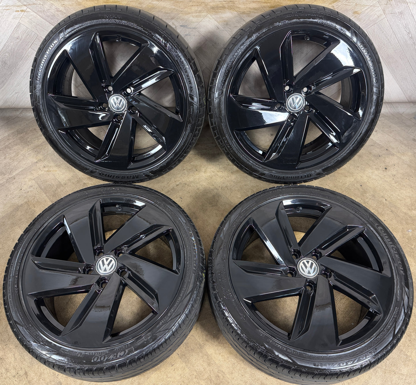 18'' GENUINE VW GOLF GTI MK8 MK7 GT GTD BLACK MILTON KEYNES ALLOY WHEELS TYRES ALLOYS 5G0601025CN