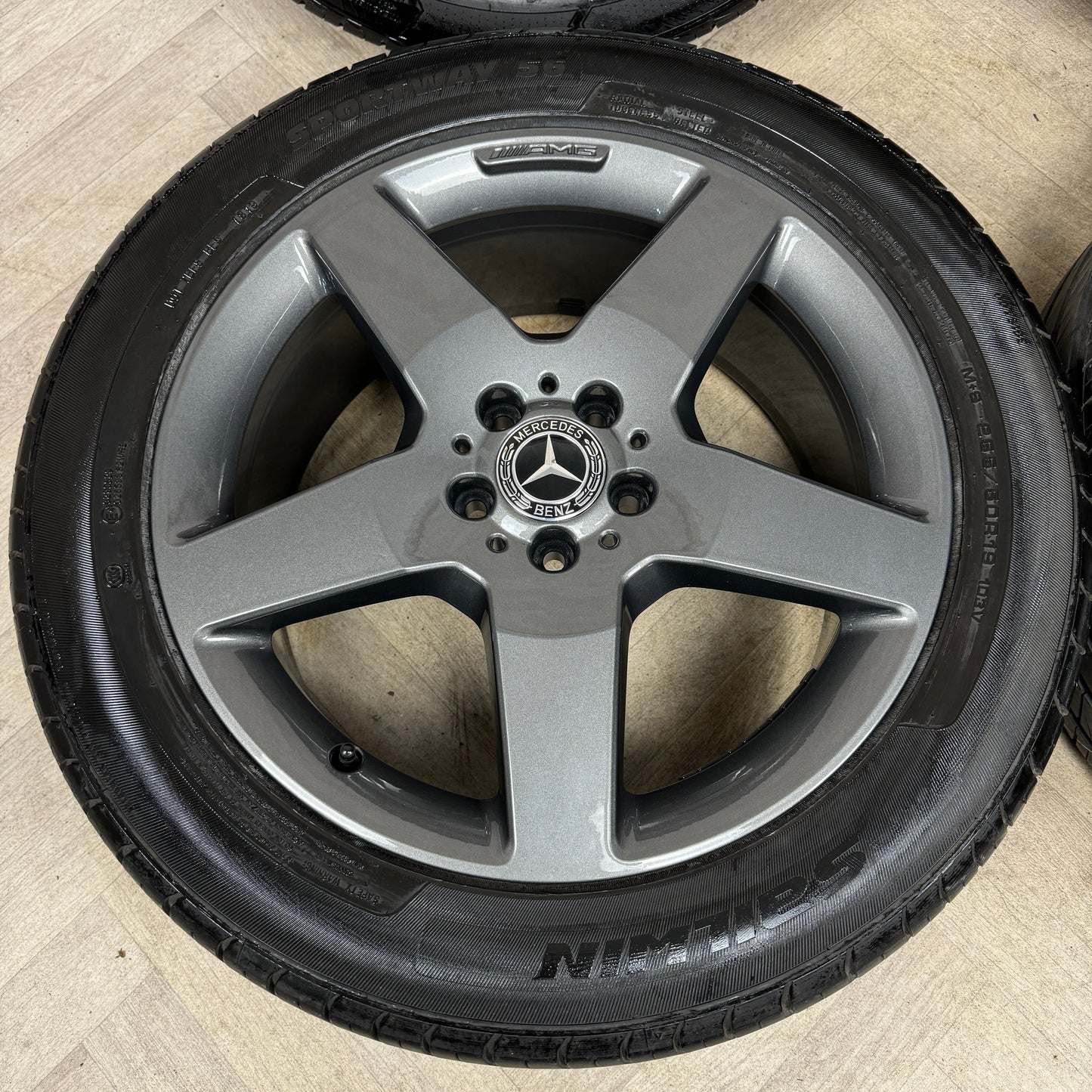 19'' GENUINE MERCEDES AMG 5 SPOKE ML GLE GREY ALLOY WHEELS TYRES ALLOYS A166