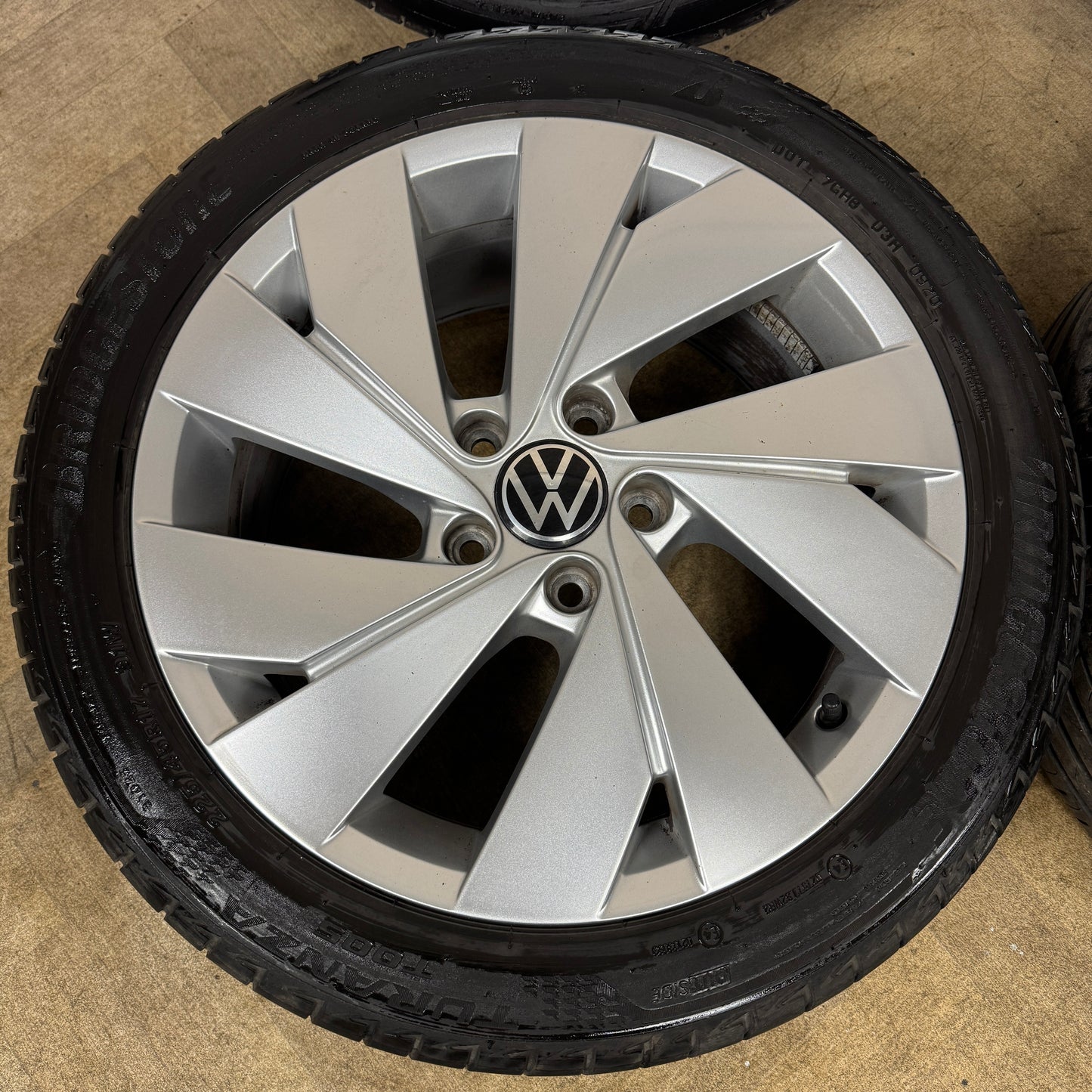 17'' GENUINE VW GOLF BELMONT MK8 MK7 MK6 ALLOY WHEELS TYRES ALLOYS CADDY 5H0601025C 5X112