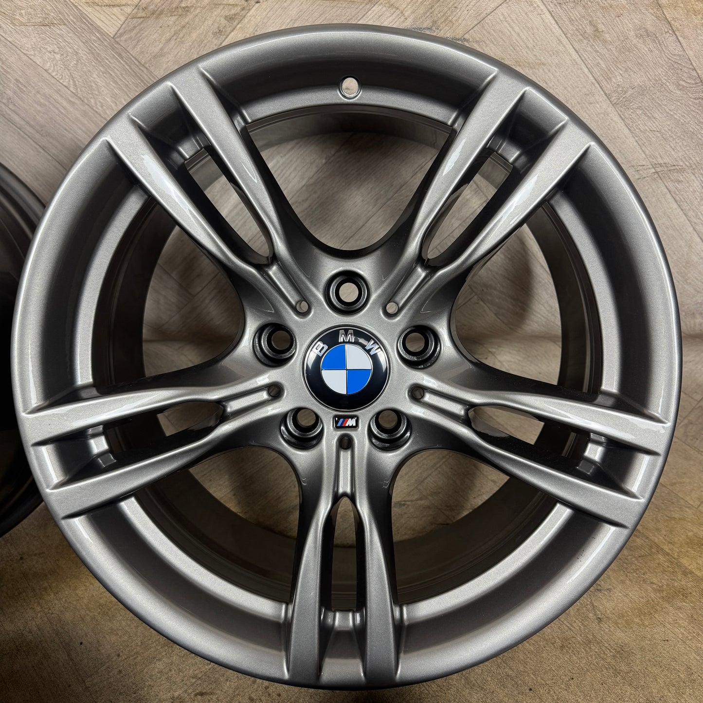 18" GENUINE BMW 3 SERIES 400 M SPORT FERRIC GREY F30 F31 F32 E90 E92 ALLOY WHEELS ALLOYS 5X120