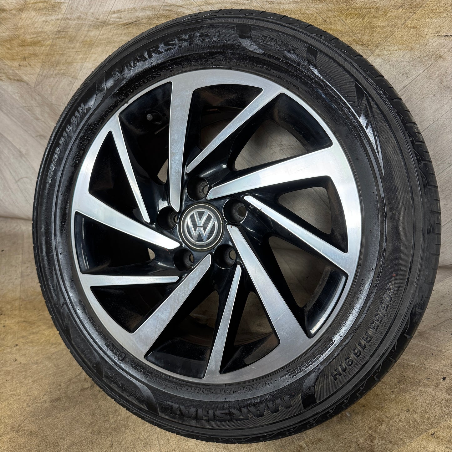 1X 16'' GENUINE VW GOLF MK7.5 MK7 WOODSTOCK ALLOY WHEEL TYRE GT SINGLE  5X112 FITMENT  6.5J ET46 CENTRE BORE: 57.1 PART: 5G0601025DS / 5G0601025DM (Copy)