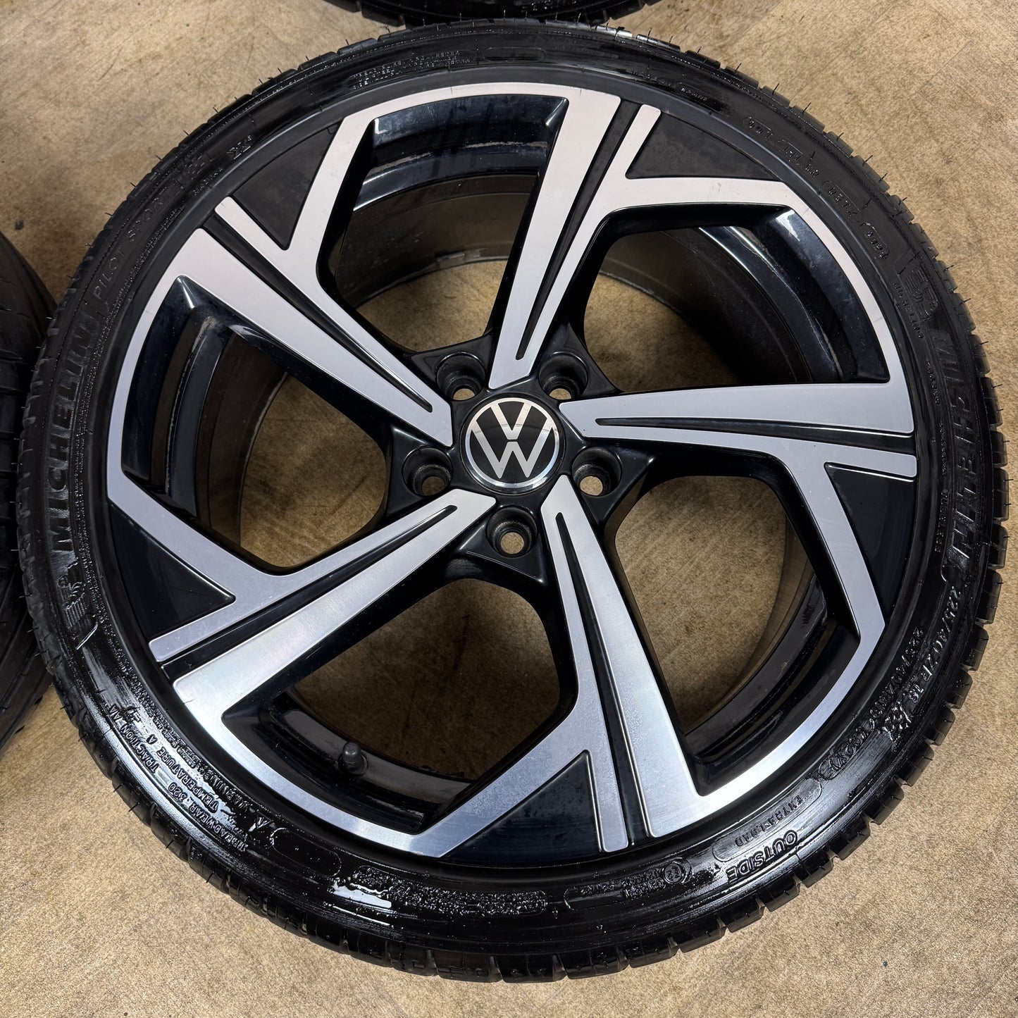 18" GENUINE VW GOLF GTI MK8 R LINE GT GTD JEREZ 5H0601025Q MK6 MK7 ALLOY WHEELS TYRES ALLOYS 5X112