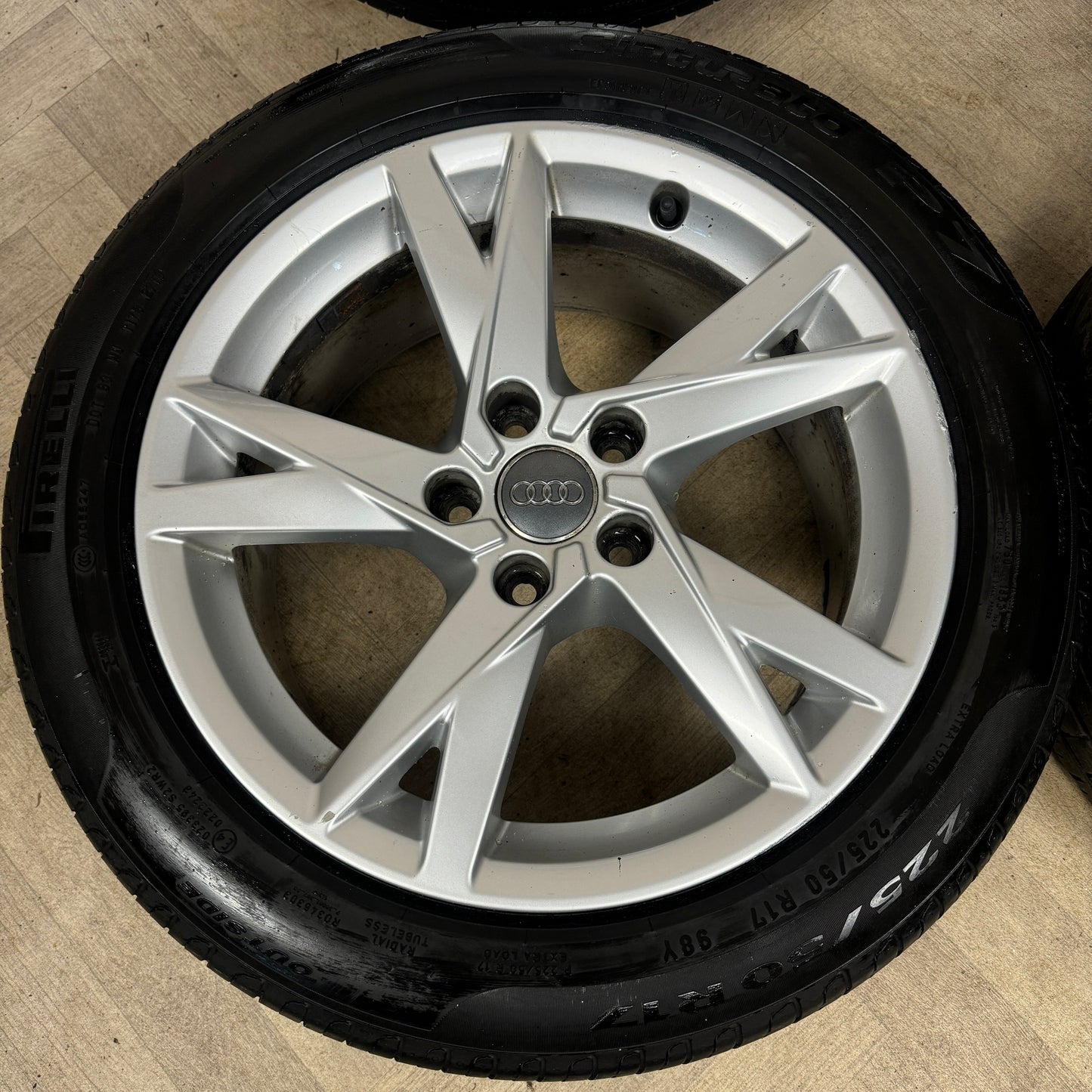 17'' GENUINE AUDI A4 5 Y SPOKE B8 B9 A4 ALLOY WHEELS ALLOYS TYRES