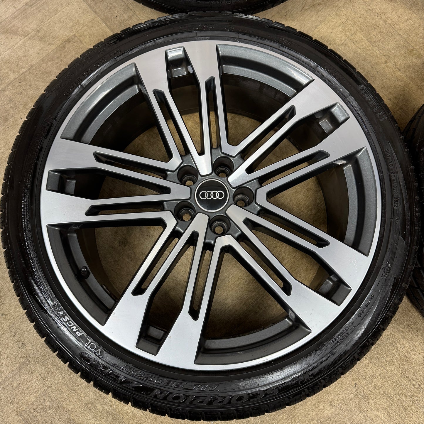 21'' GENUINE AUDI Q5 SQ5 S LINE TYRES ALLOY WHEELS ALLOYS 80A601025AC