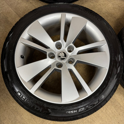18'' GENUINE SKODA SUPURB 3 SILVER WHEELS TYRES ALLOYS 3V0601025AD