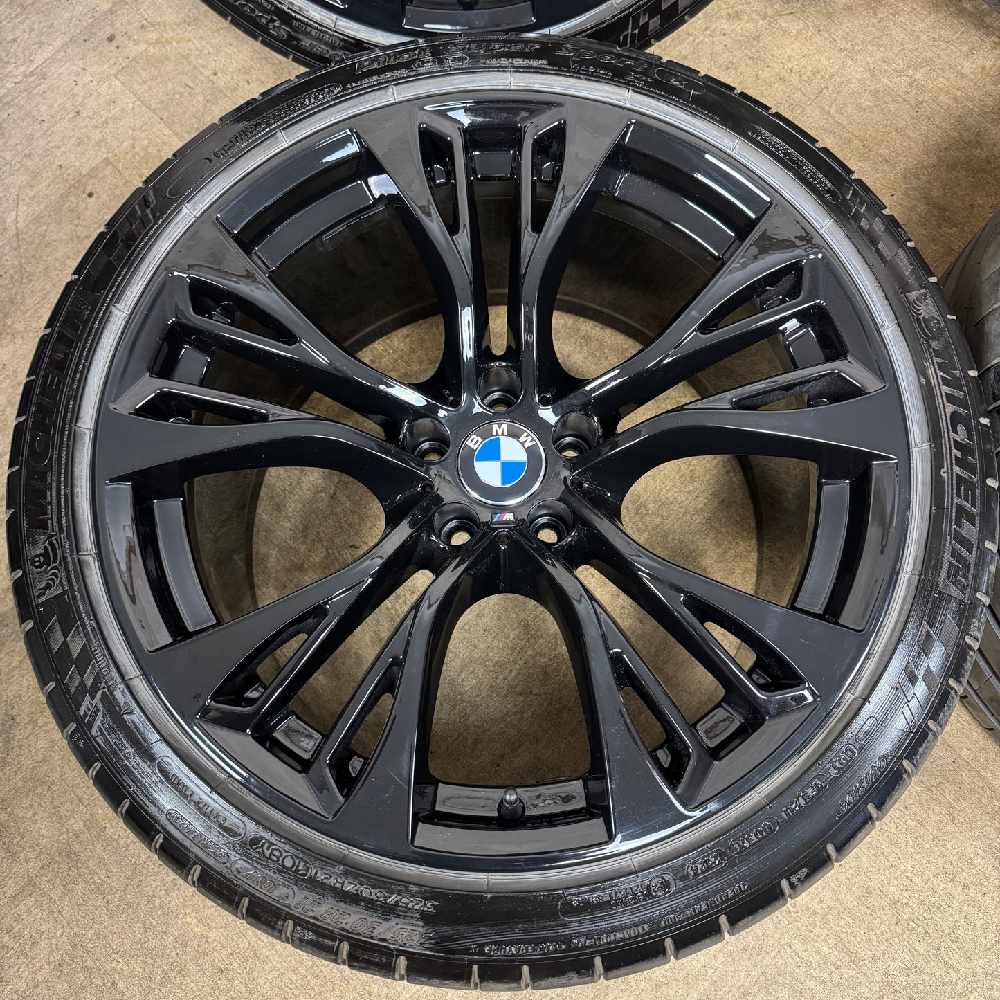 21'' GENUINE BMW X5 F15 599 X6 F16 BLACK M SPORT ALLOY WHEELS TYRES ALLOYS 6859423 6859424