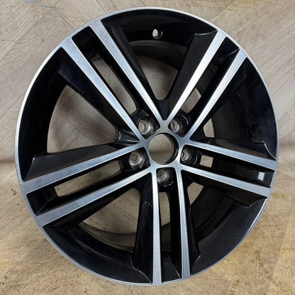 1X 17'' GENUINE SKODA FABIA RAPID WHEEL ALLOY BLACK DC  5X100 FITMENT  7J ET46 PART: 5JA601025F